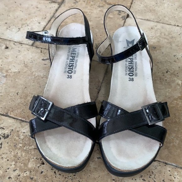 Three pair Mephisto sandals - EU 38 or approx US 7.5 - Picture 1 of 13
